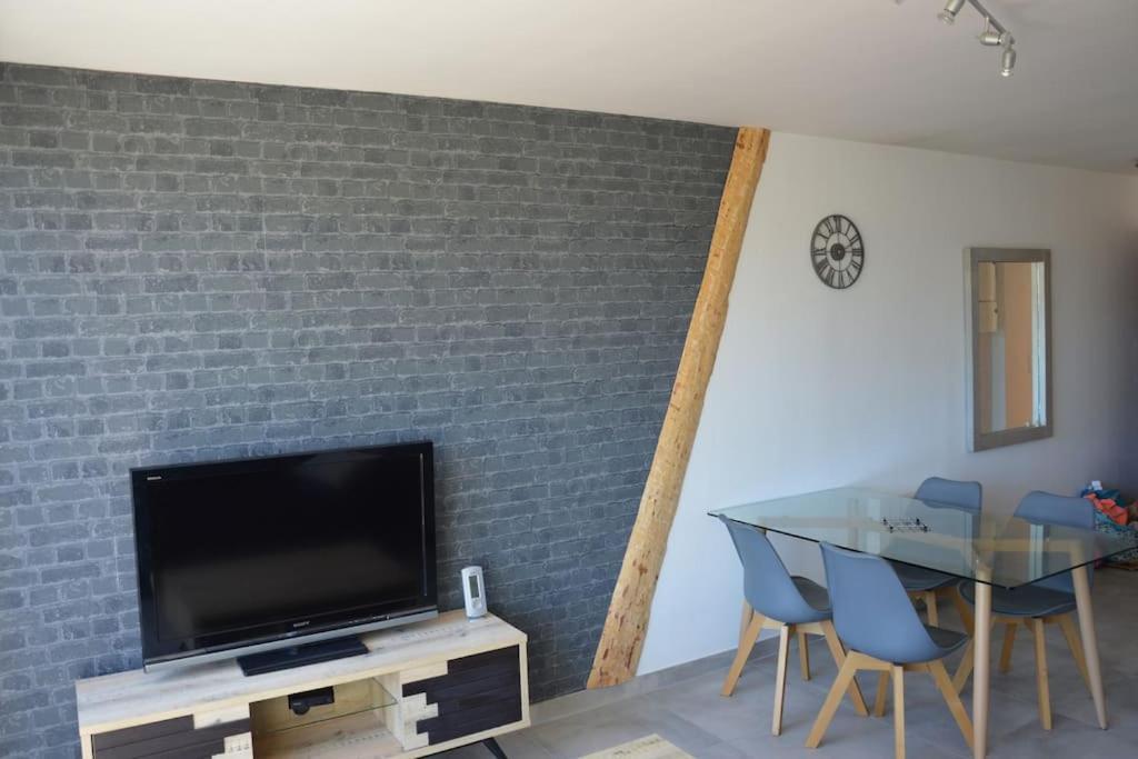 Le Sof Paradis Grand T2 Sur La Plage Des Lecques Saint-Cyr-sur-Mer Exterior foto